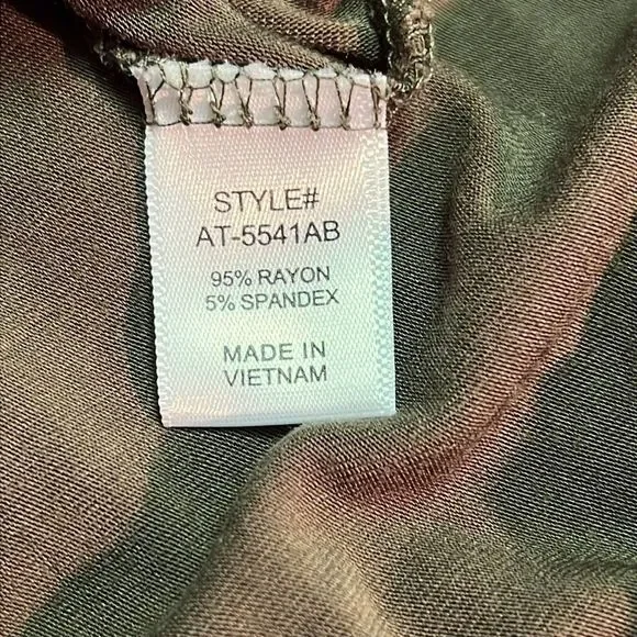 Short Sleeve Top - Picture 12 of 12